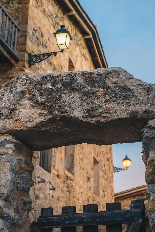 Casa rural Can Riera de Montagut Hostal España