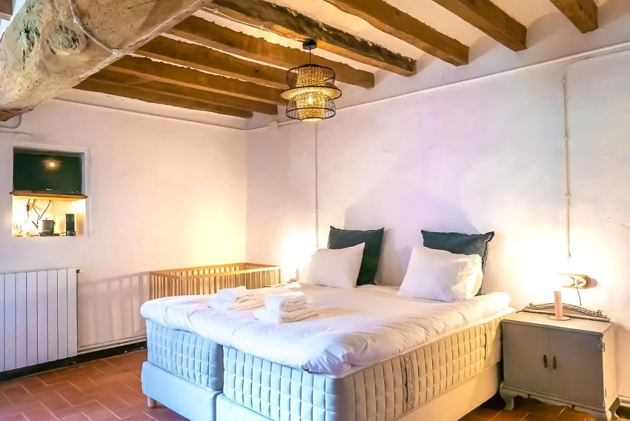 Can Riera de Montagut Hostal